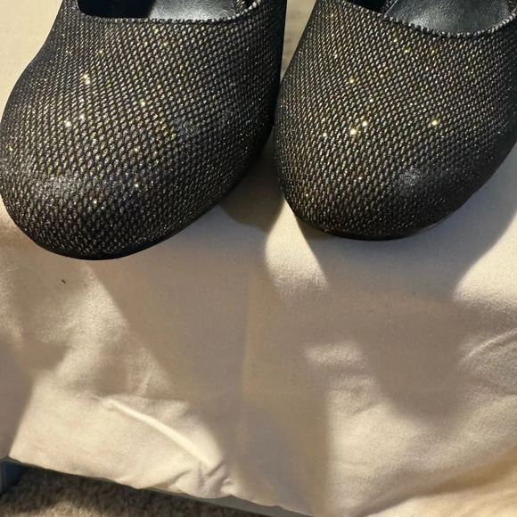 Women's Nine West 6M Rocha Gold Glitter Shoes Pumps High 4 inch Heels - Picture 6 of 6